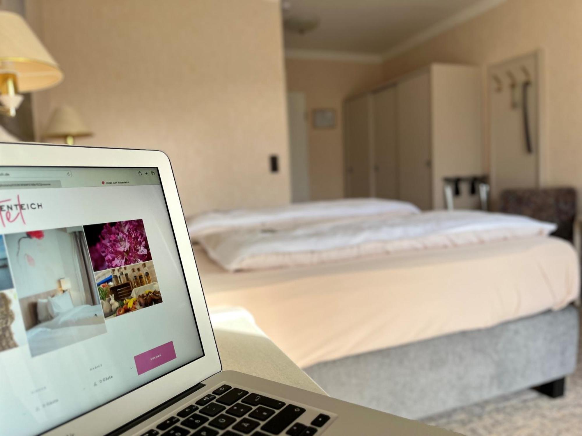 Hotel Zum Rosenteich Бад Цвишенан Екстериор снимка